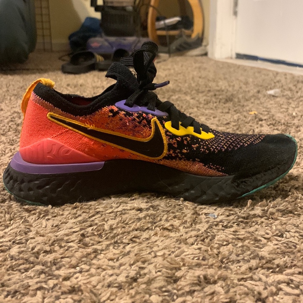 Nike Epic React Flyknit women’s running shoes